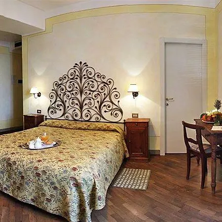 酒店 Ristorante Il Verbano 斯特雷萨