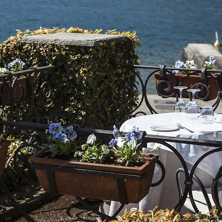 ホテル Ristorante Il Verbano