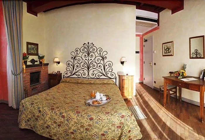 Отель Ristorante Il Verbano Стреза